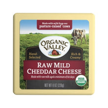Load image into Gallery viewer, Organic Valley Raw Mild Cheddar Cheese 225g
